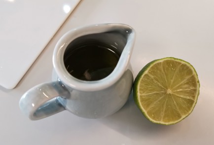 Фото шага рецепта Классический греческий салат 189216 шаг 7  