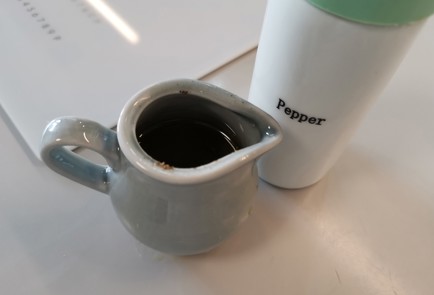 Фото шага рецепта Классический греческий салат 189216 шаг 8  