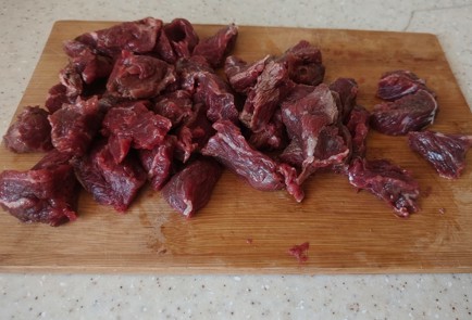 Фото шага рецепта Классический гуляш 189091 шаг 1  