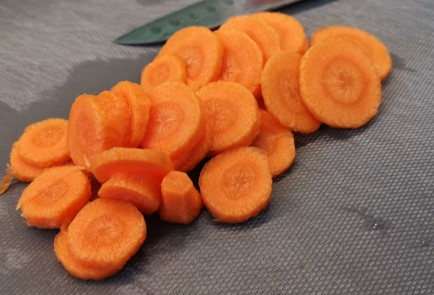 Фото шага рецепта Классический куриный суп 174159 шаг 3  