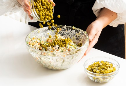 Фото шага рецепта Классический оливье 151806 шаг 14  