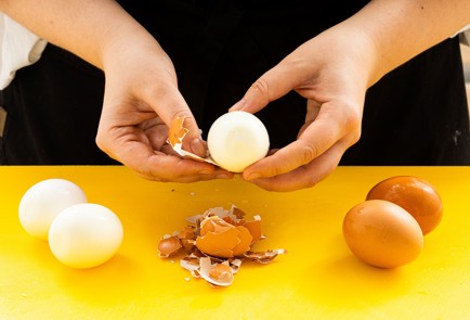 Фото шага рецепта Классический оливье 151806 шаг 7  