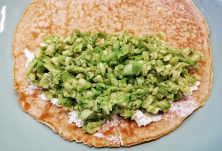 Фото шага рецепта Классический овсяноблин с начинкой 140428 шаг 15  