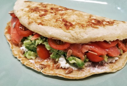 Фото шага рецепта Классический овсяноблин с начинкой 140428 шаг 19  