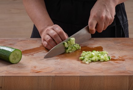 Фото шага рецепта Классический салат из крабовых палочек 175237 шаг 5  