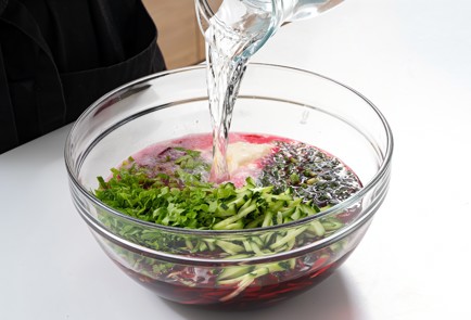 Фото шага рецепта Классический свекольник 173643 шаг 10  