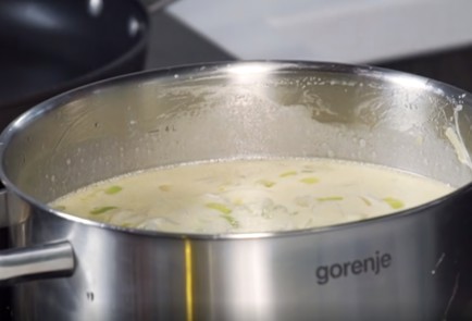 Фото шага рецепта Классический вишисуаз 137746 шаг 4  