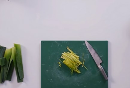 Фото шага рецепта Классический вишисуаз 137746 шаг 5  