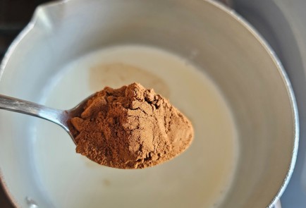 Фото шага рецепта Классическое какао 191390 шаг 2  
