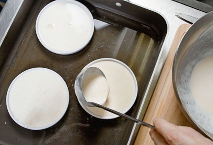 Фото шага рецепта Классическое крембрюле с мадагаскарской ванилью 23817 шаг 3  