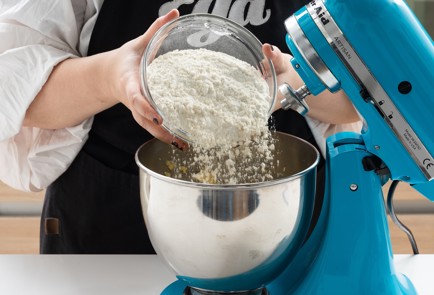 Фото шага рецепта Классическое песочное печенье 151893 шаг 4  