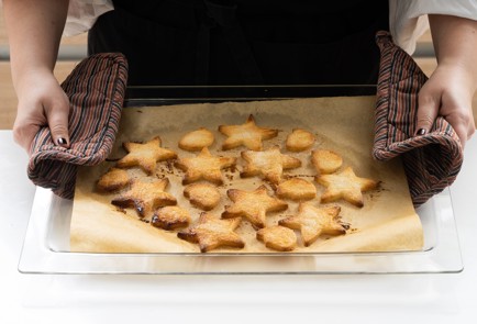 Фото шага рецепта Классическое песочное печенье 151893 шаг 9  