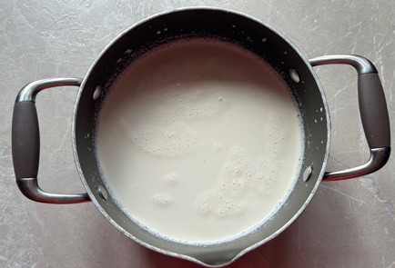 Фото шага рецепта Клубничная паннакотта 190128 шаг 6  