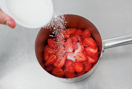 Фото шага рецепта Клубничный сорбет 28056 шаг 2  