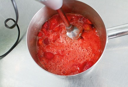 Фото шага рецепта Клубничный сорбет 28056 шаг 3  