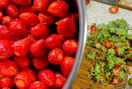 Фото шага рецепта Клубничный джем 190235 шаг 3  