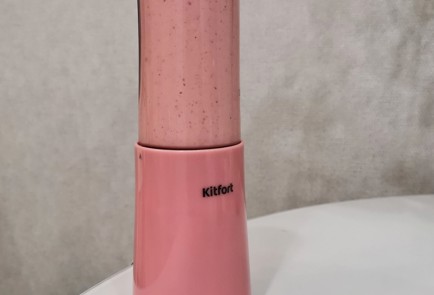 Фото шага рецепта Клубничный смузи 173591 шаг 9  