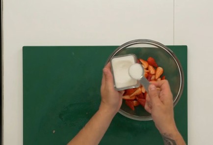 Фото шага рецепта Клубничный суп 136877 шаг 3  