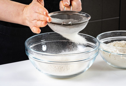 Фото шага рецепта Клюквенные маффины 191181 шаг 2  