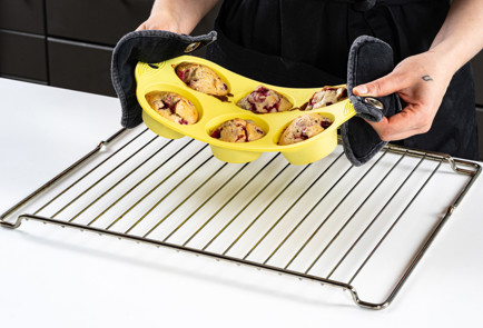 Фото шага рецепта Клюквенные маффины 191181 шаг 8  