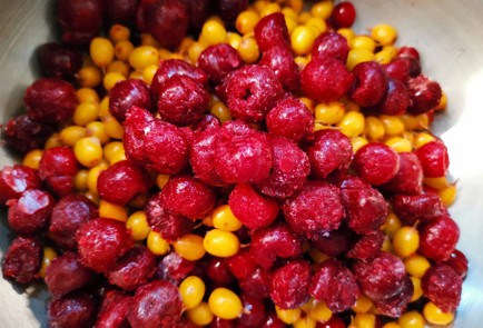 Фото шага рецепта Клюквенный морс 188430 шаг 3