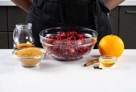 Фото шага рецепта Клюквенный соус для птицы 191182 шаг 1  