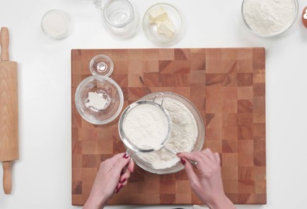 Фото шага рецепта Кныши с лукомпореем 175699 шаг 2  