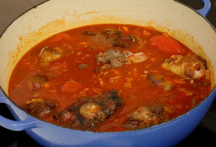 Фото шага рецепта Итальянское мясное рагу кода алла ваччинара 124972 шаг 7  