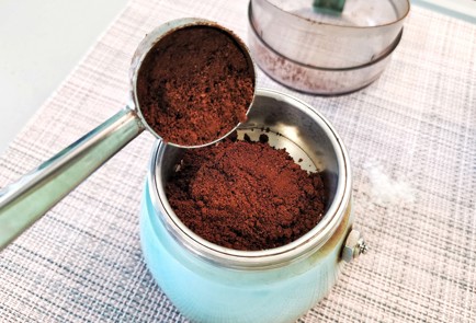 Фото шага рецепта Кофе повосточному 140035 шаг 6  