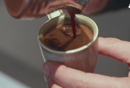 Фото шага рецепта Кофе в турке на песке 189357 шаг 7  