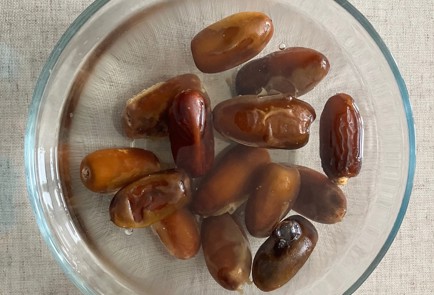 Фото шага рецепта Кофейноовсяные ППкексы с финиками 191170 шаг 1  