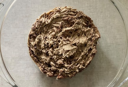 Фото шага рецепта Кофейные маффины с шоколадной крошкой 189751 шаг 8  