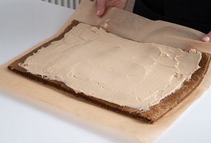 Фото шага рецепта Кофейный рулет 138645 шаг 9  