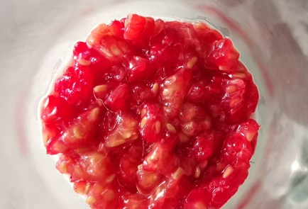 Фото шага рецепта Кокосовая паннакотта с малиной 152487 шаг 8  