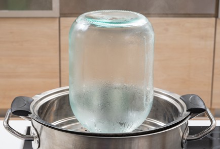 Фото шага рецепта Компот из абрикосов на зиму 174194 шаг 3  