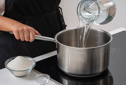 Фото шага рецепта Компот из персиков на зиму 174213 шаг 6  