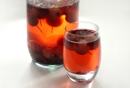 Фото шага рецепта Компот из ранеток с клюквой 152769 шаг 11  