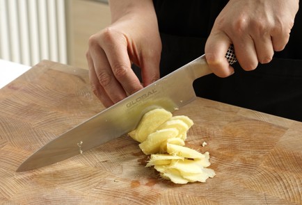 Фото шага рецепта Компот из яблок с имбирем 152703 шаг 2  