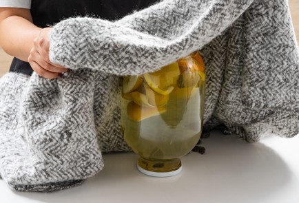 Фото шага рецепта Компотмохито с яблоками на зиму 174103 шаг 10