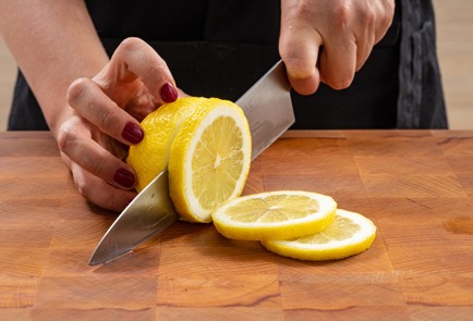 Фото шага рецепта Компотмохито со смородиной на зиму 174104 шаг 3  