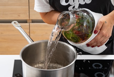 Фото шага рецепта Компотмохито со смородиной на зиму 174104 шаг 7  