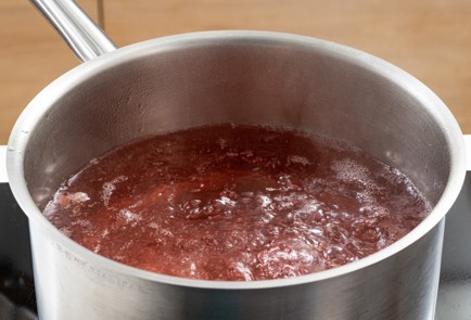 Фото шага рецепта Компотмохито со смородиной на зиму 174104 шаг 9  