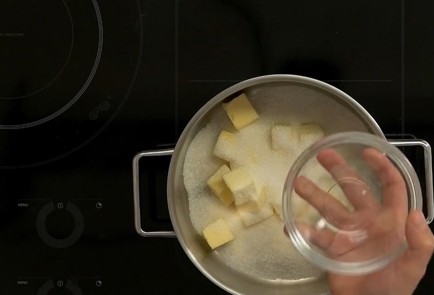 Фото шага рецепта Конфеты из Малютки 136844 шаг 3  