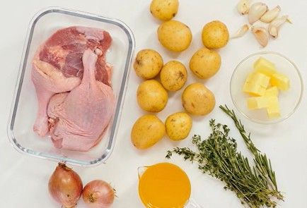 Фото шага рецепта Конфи из утиных ножек с пюре 24287 шаг 1