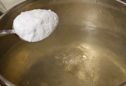 Фото шага рецепта Консервированные помидоры черри 190093 шаг 7  