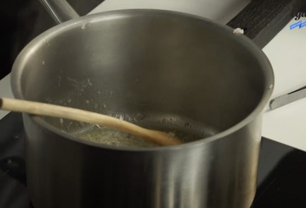 Фото шага рецепта Ризотто с лисичками и зеленью 125473 шаг 2  