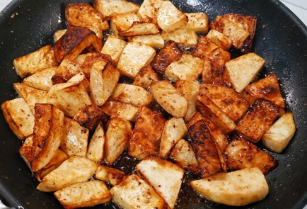 Фото шага рецепта Корень сельдерея обжаренный на сале 153104 шаг 12