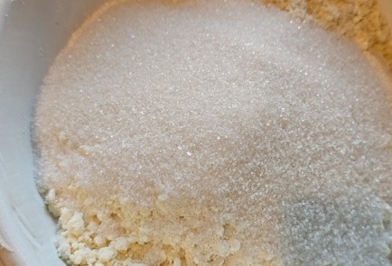 Фото шага рецепта Королевская ватрушка 191534 шаг 6  