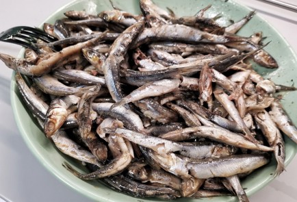 Фото шага рецепта Корюшка жаренная в тыквенной муке 140684 шаг 5  