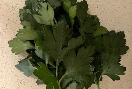 Фото шага рецепта Корзинки из горбуши с зеленью 191011 шаг 1